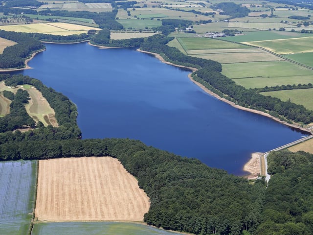 Eccup Reservoir offers beautiful views across the water. You can walk around the edge of the reservoir, soaking up the splendid scenery as you do so.