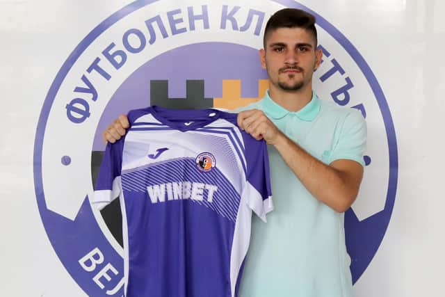 Former Sheffield Wednesday youngster Preslav Borukov has made the move to Bulgarian side PFC Etar Veliko Ternavo.