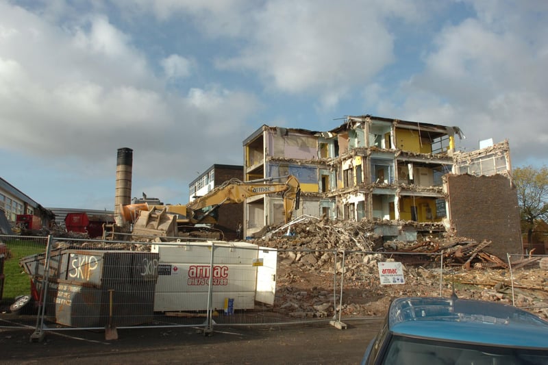 Pennywell School demolition 12 years ago. Were you a student there?