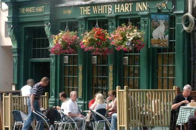 Said to be the oldest pub in Edinburgh, The White Heart Inn is also one of the most haunted. The earliest written records for the pub date to 1516 and has welcomed the likes of Robert Burns, Burke and Hare and King David I.