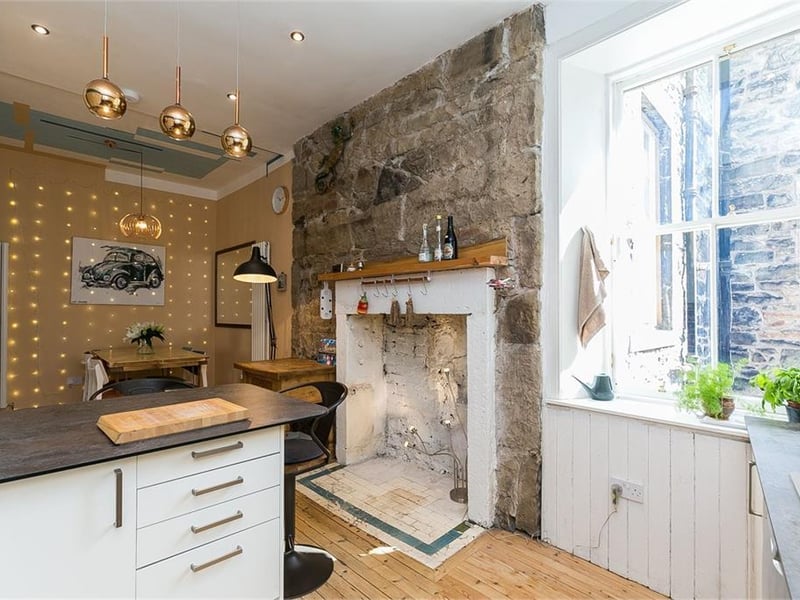 Kitchen / Dining room.