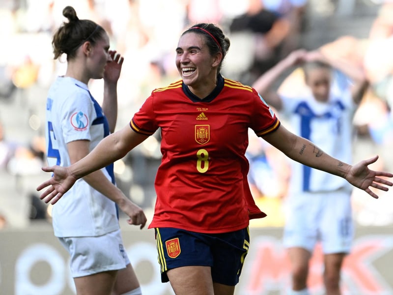 A Champions League winner with Arsenal in May, she couldn't add a Euros winner's medal to her collection despite scoring the opening goal in the final. She had an average rating of 7.85.