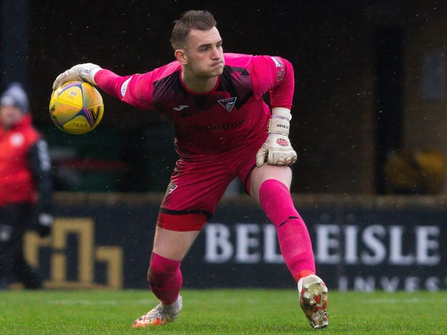 Dunfermline Athletic could have to ask for special dispensation to sign an emergency goalkeeper. The Pars may be left with one player in the position for two Championship fixtures after Jakub Stolarczyk was called up to the Poland Under-21 squad. John Hughes may only have coach Neil Alexander available. Owain Fon Williams was released last month and Deniz Mehmet is struggling with injury. (Courier)