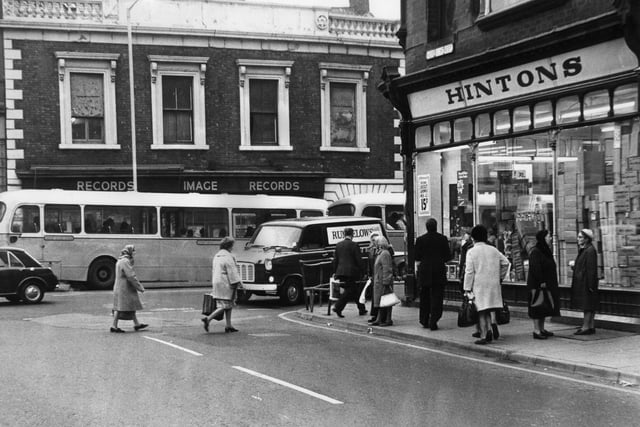 Hintons and more in this 1975 shopping scene. Remember this?