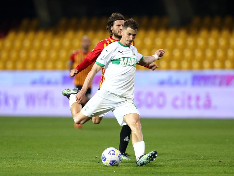 Reports from Italy suggest West Ham are keeping a close eye on Sassuolo attacking midfielder Filip Duricic, and that his club has received offers from "English clubs". His former loan side Southampton are also said to be keen. (Sport Witness)
