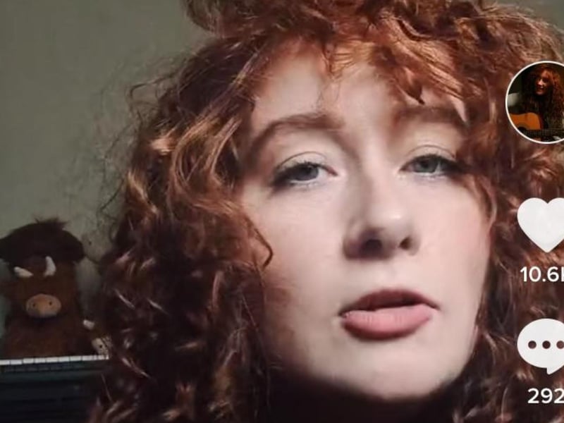 "Painfully Scottish" @natidreddd is a redheaded singer who performs acoustic covers of popular songs for her 1.3m followers.