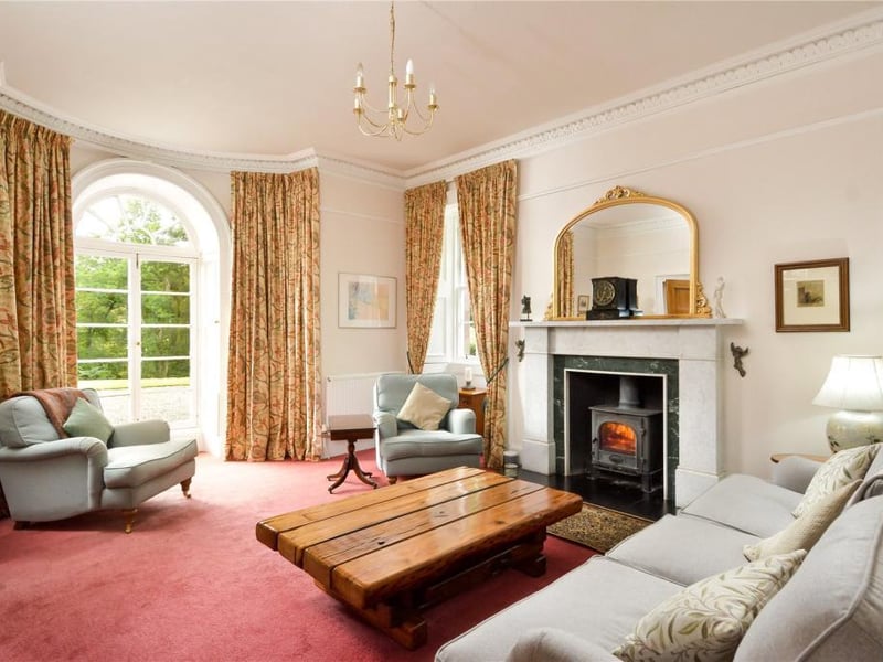 Drawing room.