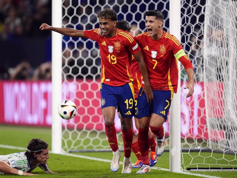 Just 17-years-old, the Barcelona teen has outperformed most of the players at the tournament. His goal in the semi final will be remembered for decades. The wonderkid has grabbed one goal and four assists, hitting an average rating of 7.75 thanks to his 84.3% passing accuracy, 19 chances created.