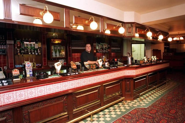 Darren Crookes, manager of the refurbished Foxwood Pub on Mansfield Road, Intake, October 1997