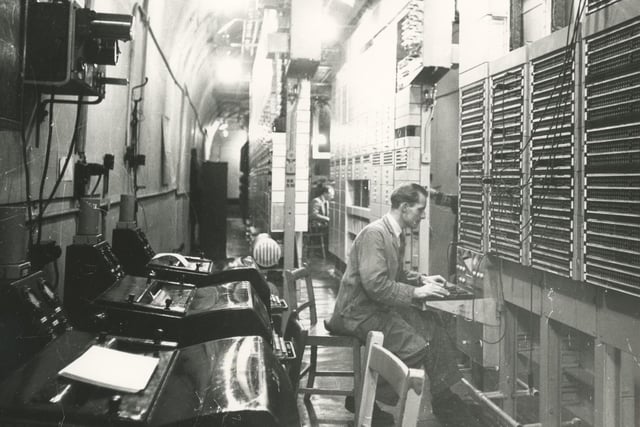 GPO telegraph equipment
(c) The News, War Series 3227