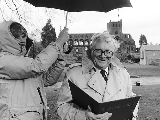 Harry Secombe was in Jedburgh filming an episode of 'Highway', November 1987.
