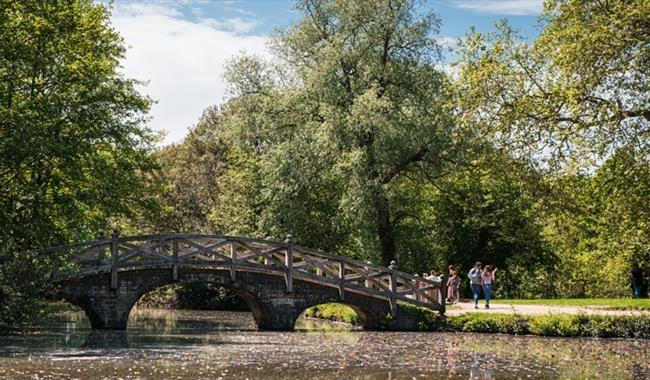 This little gem of a country park is perfect all year round, but is fantastic in the autumn as it features three main walks of varying lengths, the shortest of which is around the main 3.5 acre lake which follows a path. However if you are feeling adventurous you can take on one of the longer walks too. The site features a park, cafe and follys as well as the outline of where the estate's mansion on the site once stood.