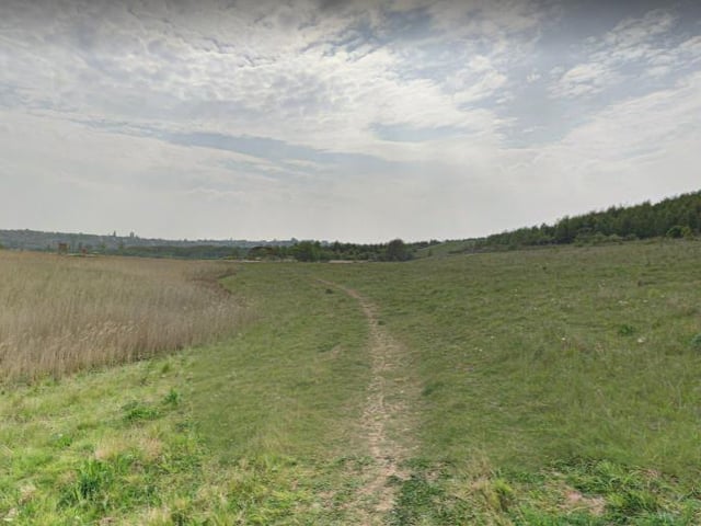Take a trip out to Gedling Country Park where you will find a beautiful 7.4 kilometre loop trail located near Nottingham.