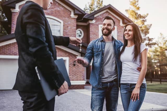If house sellers are prepared and have their documentation ready at the outset, time can be saved at the critical early stage