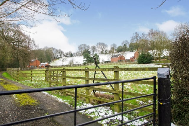 The property stands on a plot of qbout 0.7 acres. There is an adjacent paddock which extends to about1.4 acres.
