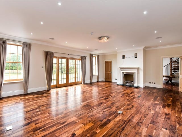 Drawing room.