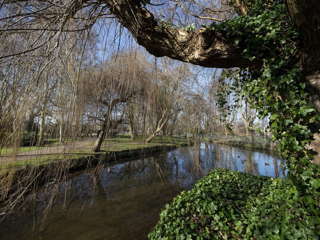 The Canch, Worksop, is one of the best parks in the UK and has several play areas for children.