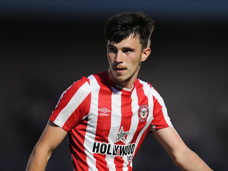Swindon Town have signed Brentford forward Alex Gilbert on a season-long loan deal. The 19-year-old came up through West Brom's ranks before joining the Bees last year.