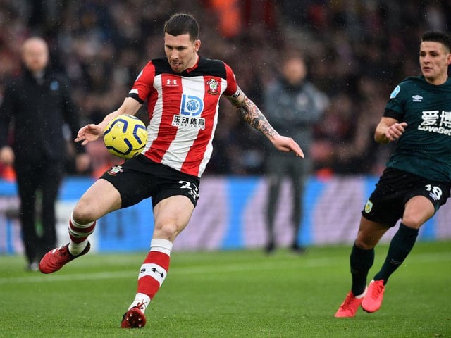 Tottenham and Everton want a big discount on Pierre-Emile Hojbjerg’s £35m price tag with Spurs poised to submit an opening offer. (Daily Star)