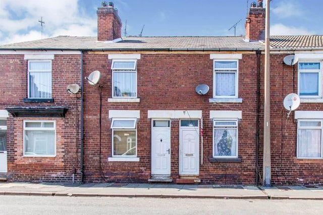 Two0 bed terraced house £55,000