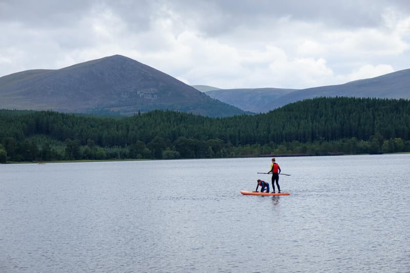 A favourite for travellers looking to explore the wilderness of the Cairngorms National Park. Majestic mountains, gorgeous lochs and dense forests surround the town and offer a range of year-round activities for its visitors.