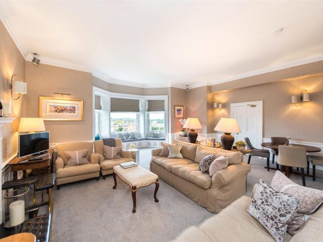 Drawing room.