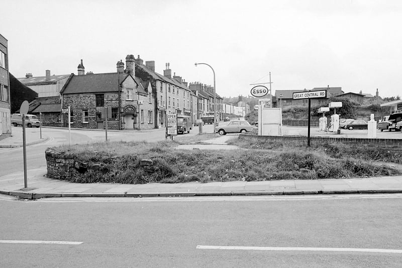 The junction of Ratcliffe Gate and Great Central Road in 1968