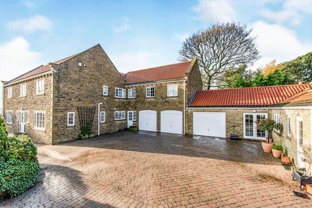 This six bedroom house has an annexe and indoor swimming pool.