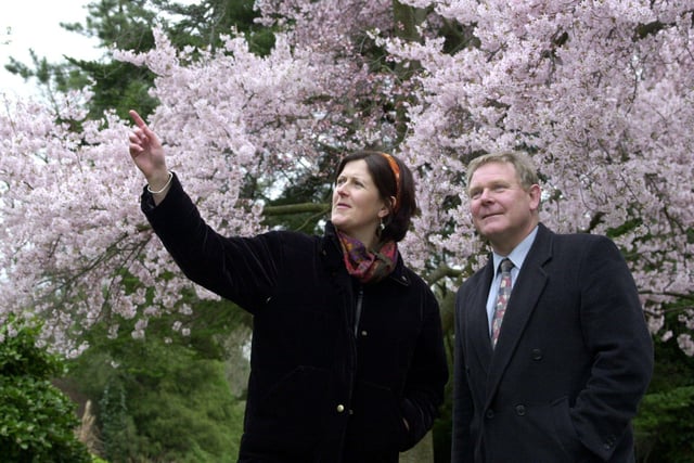 Prof Chris Baines is shown around the Botanical Gardens by project development officer Cathy Batchelar in 2000
