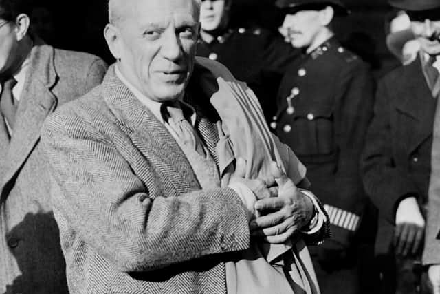 A photo taken on November 12, 1950 shows Spanish artist Pablo Picasso arriving in the London Victoria Station to go to Sheffield. Picture: ARCHIVE/AFP via Getty Images.