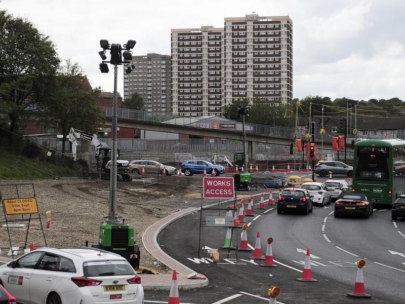Construction works continue on the Armley Gyratory. Aiming to widen the roads and make access easier for pedestrians, the works have also included improvements to several footbridges.