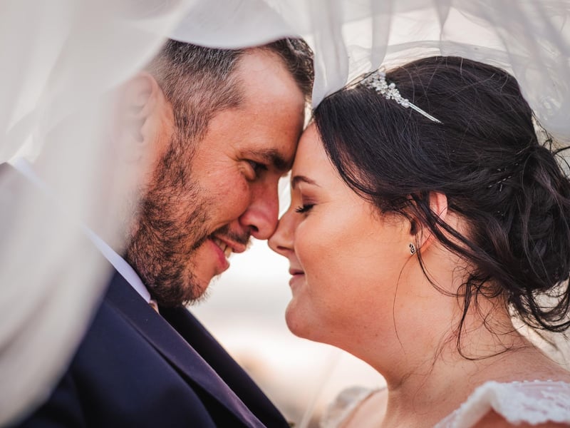 Mr and Mrs Hutchinson. Picture: Hayley Szczecinski/HS Photography