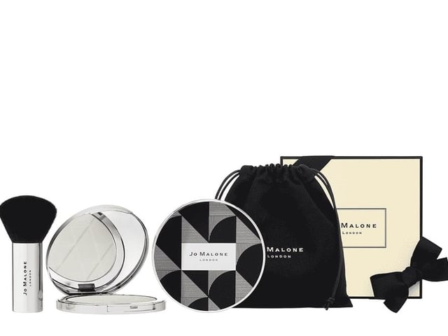 English Pear & Freesia Scented Body Powder £60