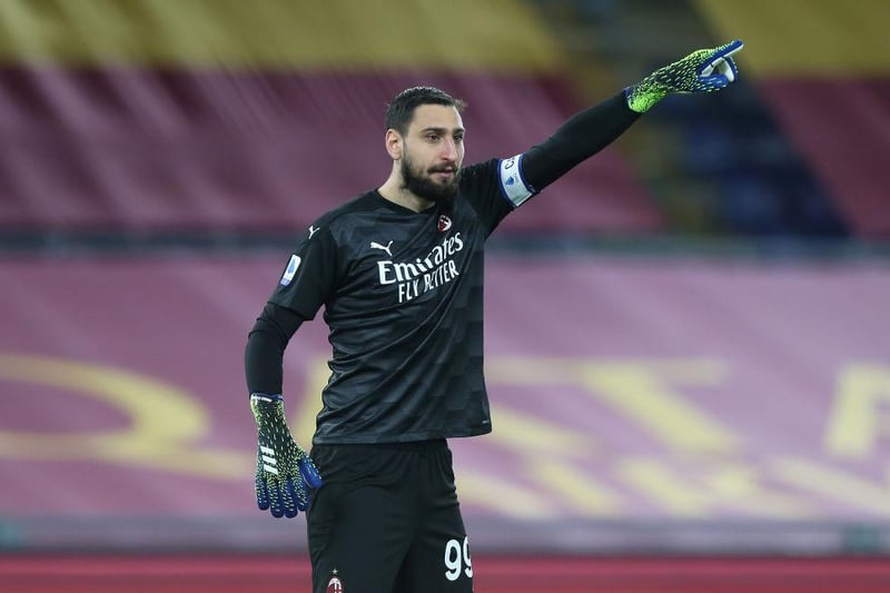 Chelsea are monitoring Gianluigi Donnarumma's situation at AC Milan and could make a move, if the 22-year-old does not sign a new contract with the Serie A club. (Eurosport)