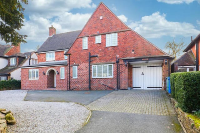 Another modern detached house, this one has five bedrooms and cost £620,000.
