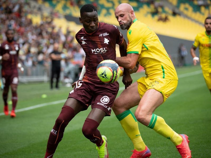 Manchester United and Chelsea are battling to sign Metz teenager Pape Matar Sarr. (Football Insider)
(Photo by LOIC VENANCE/AFP via Getty Images)