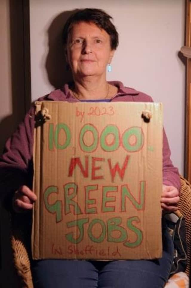 Local campaigners for a Green New Deal are petitioning for the creation of 10,000 new green jobs in Sheffield.