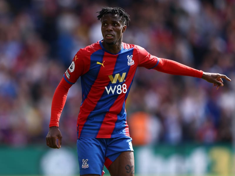W88 agreed to become Crystal Palace's main sponsor in 2020. The financial terms of the deal are unknown, however Palace's previous sponsorship deal with ManBextX was worth a reported £6.5 million a year.
