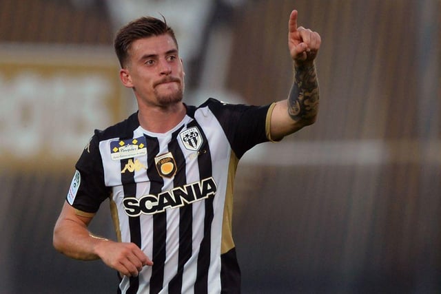 Aston Villa had a bid for Angers midfielder Baptiste Santamaria rejected in January and are yet to decide if they will revisit a deal this summer. (ABC Sevilla)