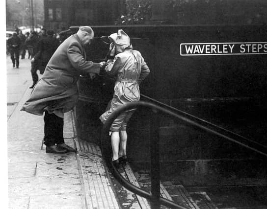 CAUGHT IN THE WIND AT WAVERLEY STEPS
