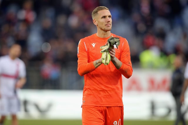 Watford look set to up their efforts to sign Roma goalkeeper Robin Olsen. The Sweden international appears to be surplus to I Giallorossi's requirements, and spent last season on loan with divisional rivals Cagliari. (Sport Witness)