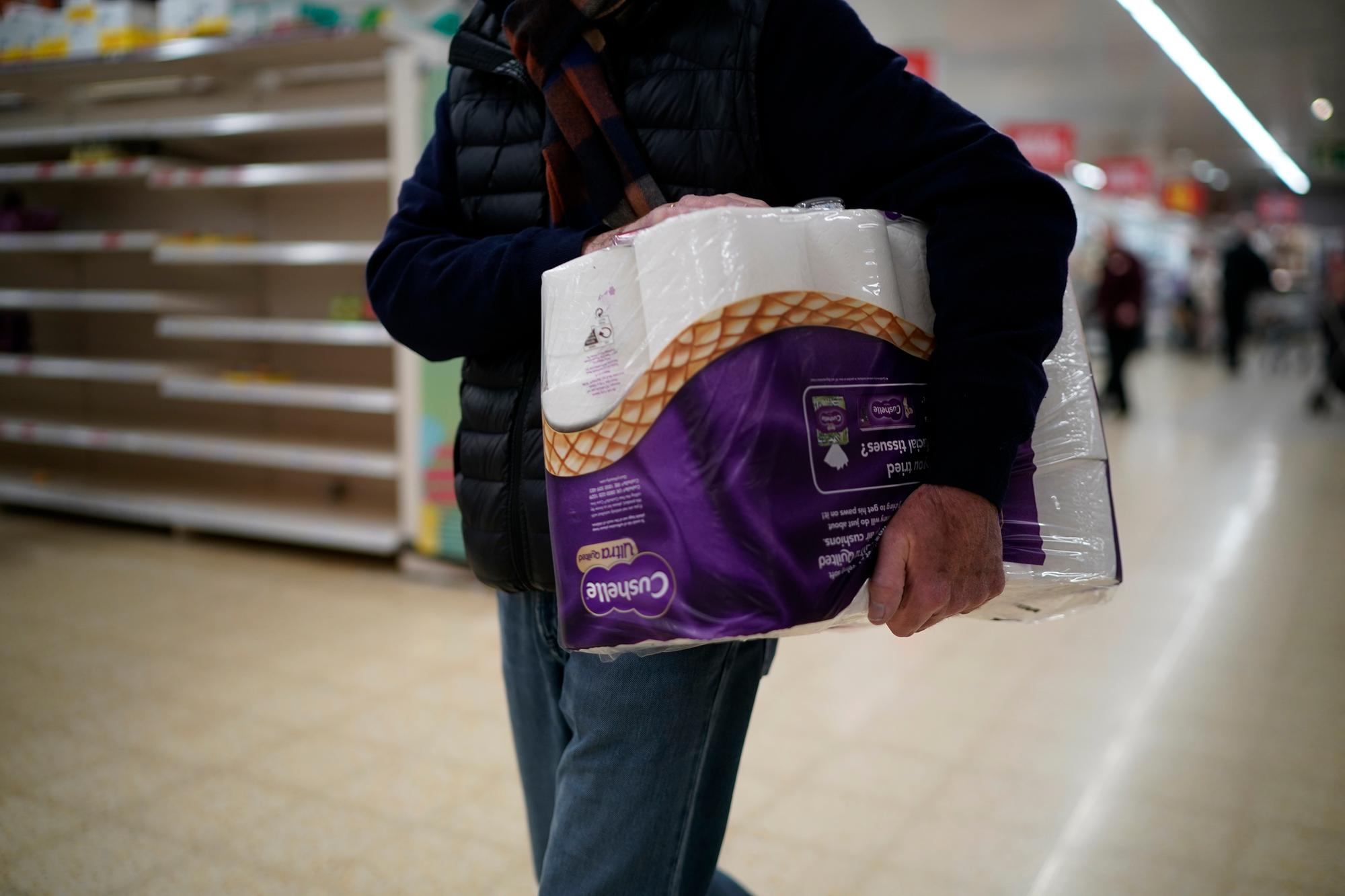 New supermarket rules during third lockdown. Picture: Christopher Furlong/Getty Images