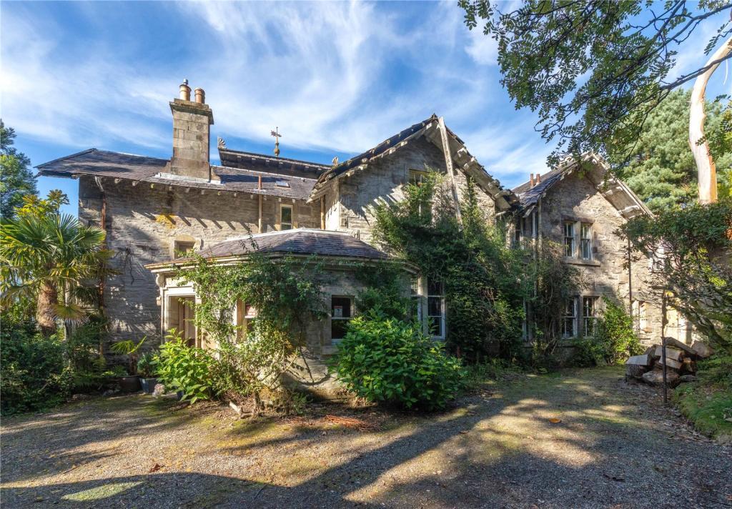 Front of property.