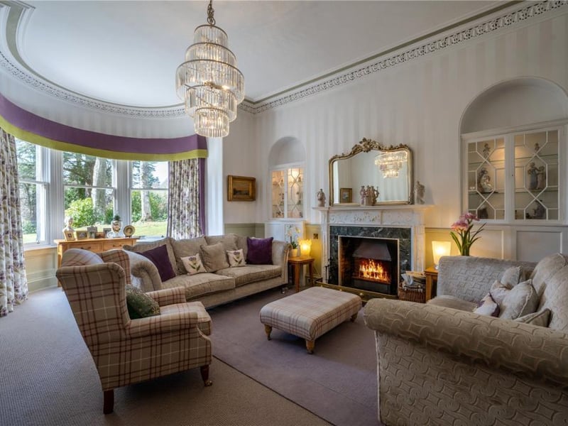 Drawing room.