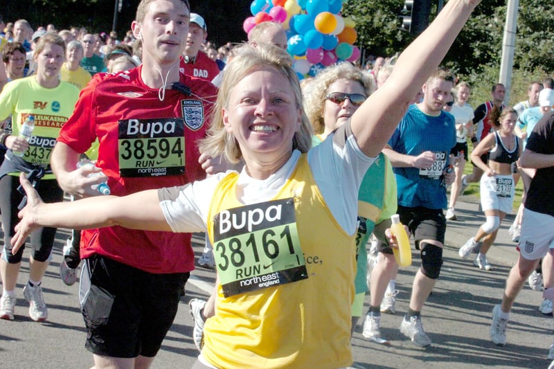 This runner looks delighted to be taking part in 2008. Recognise her?