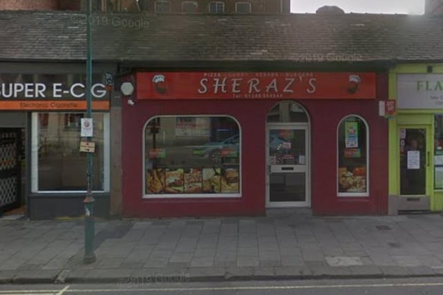 This pizza and curry house has a five food hygiene rating. Deliveries are free over £8.