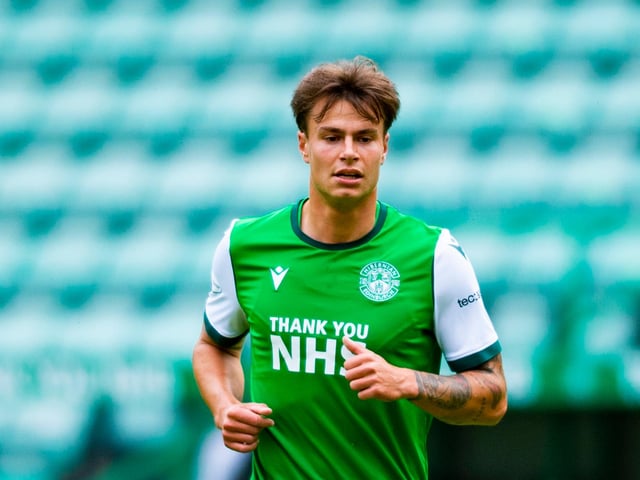 On for Mallan with time running out. Nearly added second with clever header