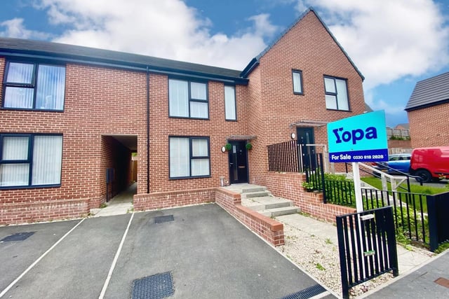 This two-bed townhouse has been shared to Zoopla by estate agents at Yopa.