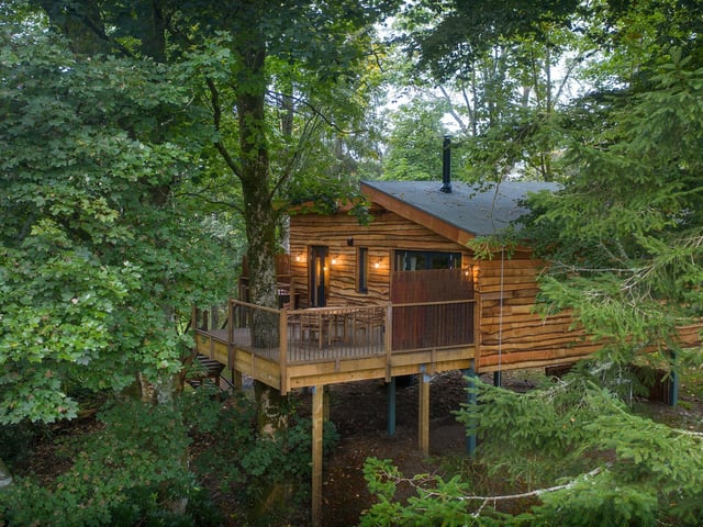 The treehouses are hidden away in a forest on the family estate making it an ultimate hideaway. But for those feeling more adventurous, other walks and hikes are accessible with Munros, the Trossachs and Loch Lomand nearby, and the nearest town is Doune.