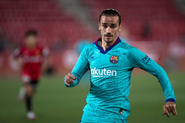 Barcelona forward Antoine Griezmann is keen to reignite his career with Manchester United or City after falling out-of-favour under Quique Setien at the Camp Nou. (Mundo Deportivo)